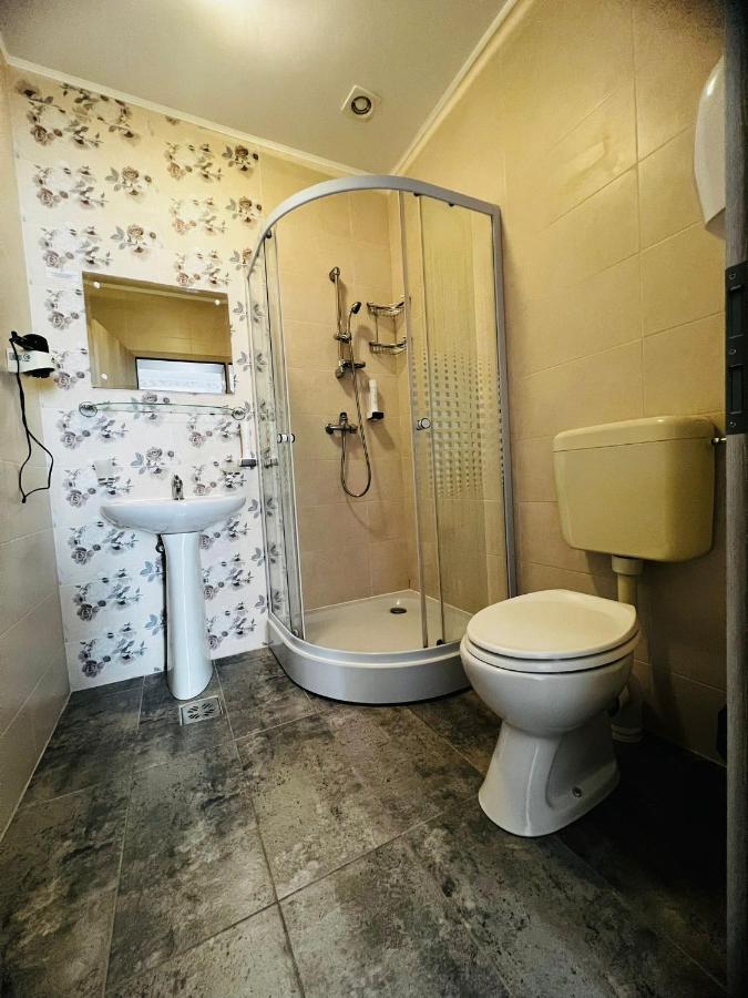 Hotel Suprem Băile Olăneşti Buitenkant foto