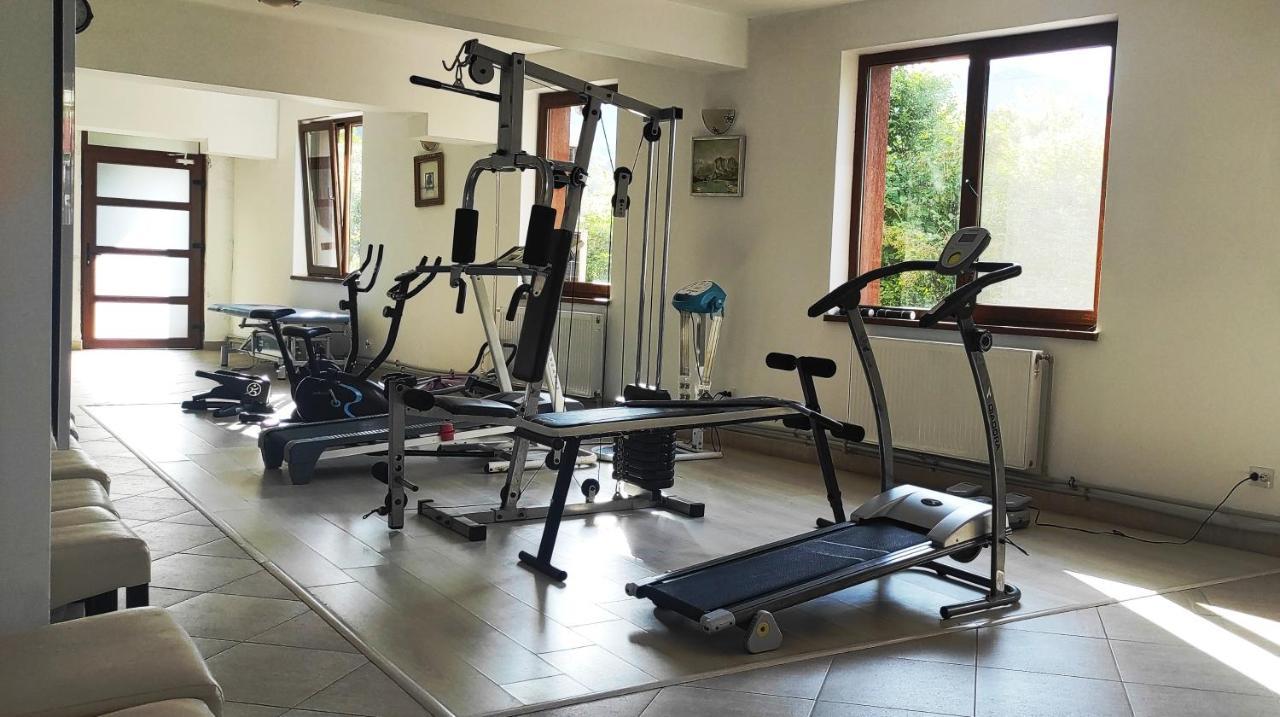 Hotel Suprem Băile Olăneşti Buitenkant foto