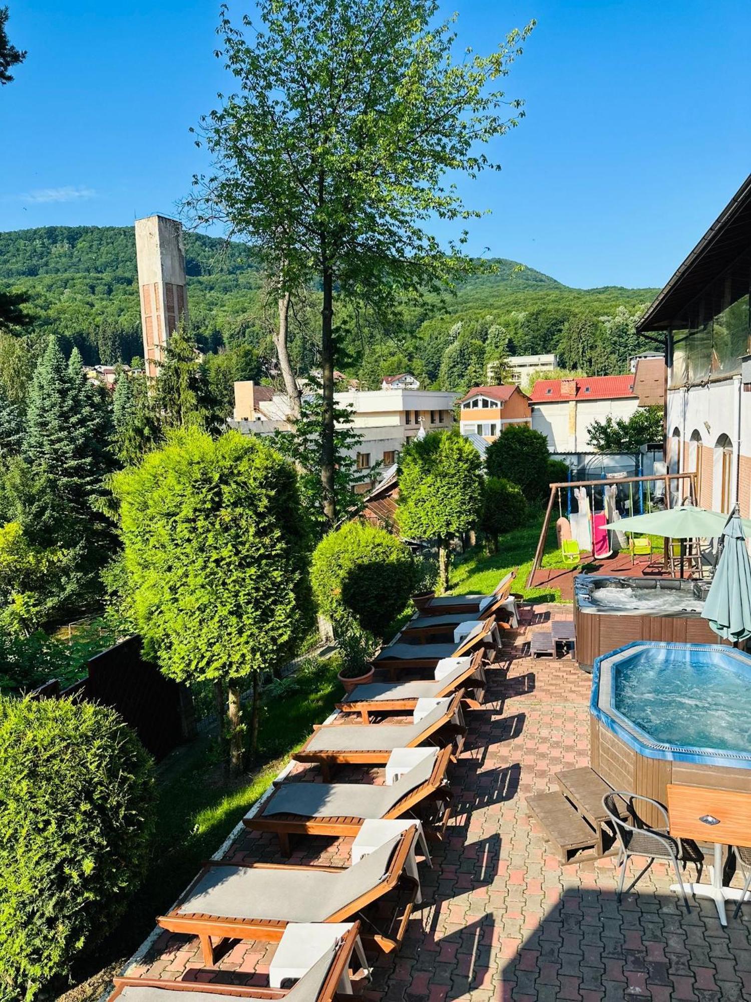 Hotel Suprem Băile Olăneşti Buitenkant foto